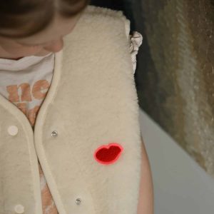 Weste “TYB” Junior, Limited Edition “What Eva Loves” Kussmund, Ultralight OFF-WHITE