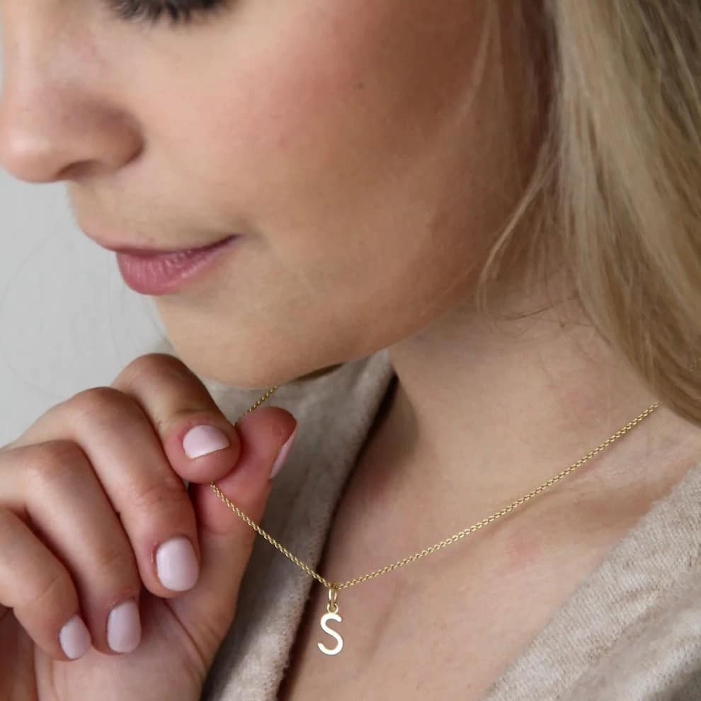 Initial M – Bild 3